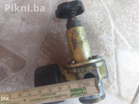 Regulator Pritiska FESTO 250 Bar s Manometrom - Industrijski 5