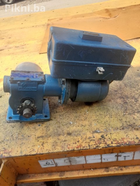 Elektro motor sa puz reduktorom 180w 24 obrtaja 10