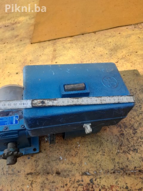 Elektro motor sa puz reduktorom 180w 24 obrtaja 5