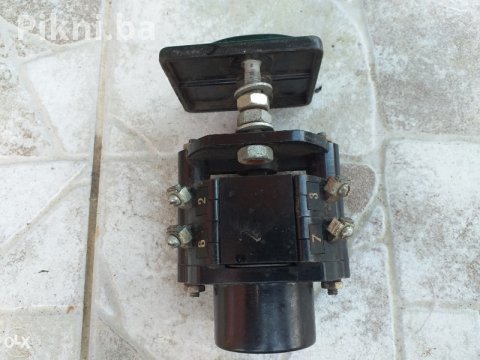 Grebenasti prekidaci elektro materijal šalteru 4