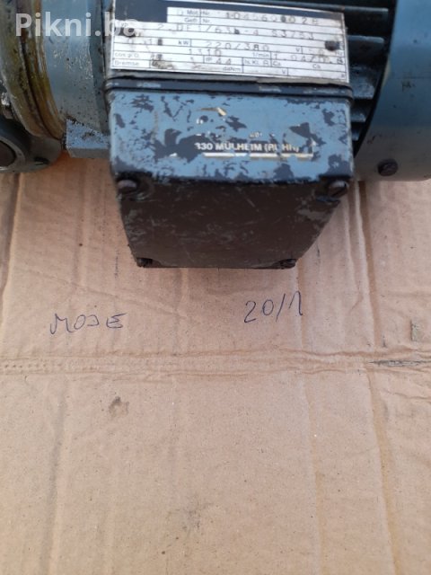 Trofazni ELEKTROMOTOR sa REDUKTOROM (0.18 kW) | Izlaz 65 u min 13