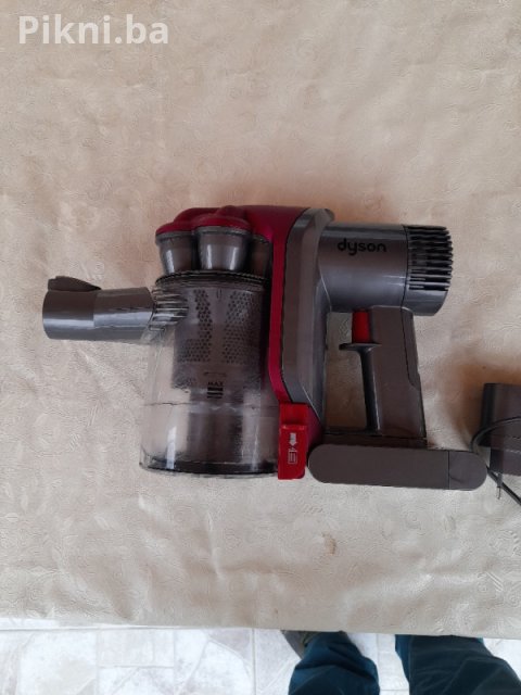 Stapni usisivac DYSON usisivaci na baterije 8