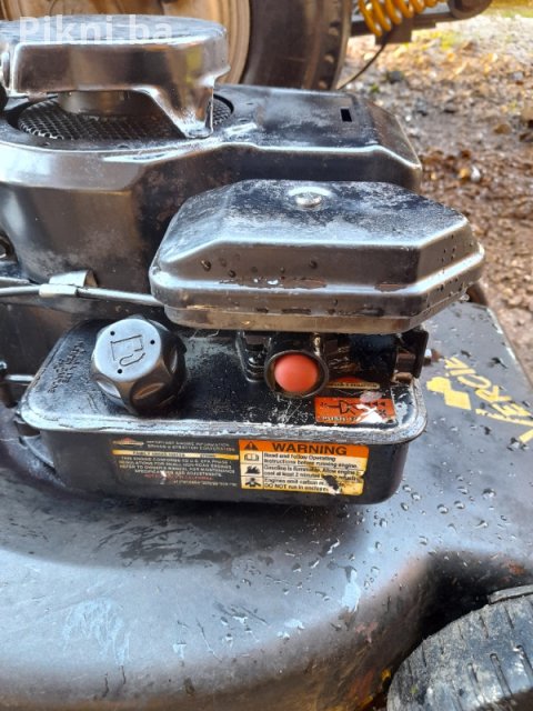 BRIGGS & STRATTON MOTOR za Kosilicu - Super Stanje HITNA PRODAJA 3