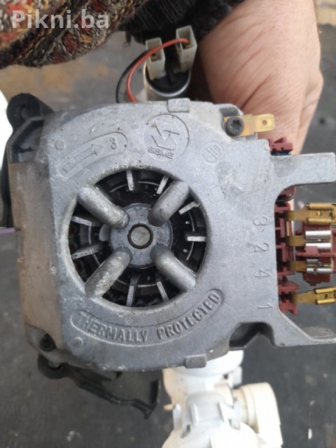pumpa za vodu (Recirkulacioni) za SIEMENS SUĐOMAŠINU 8