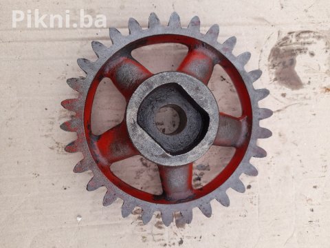 Zupcanik elektro motor elektromotori dijelovi kombajn zupcanici 6