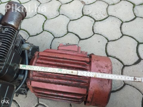 Agregat na benzin sa motorom BRIGGS & STRATTON 8HP 4