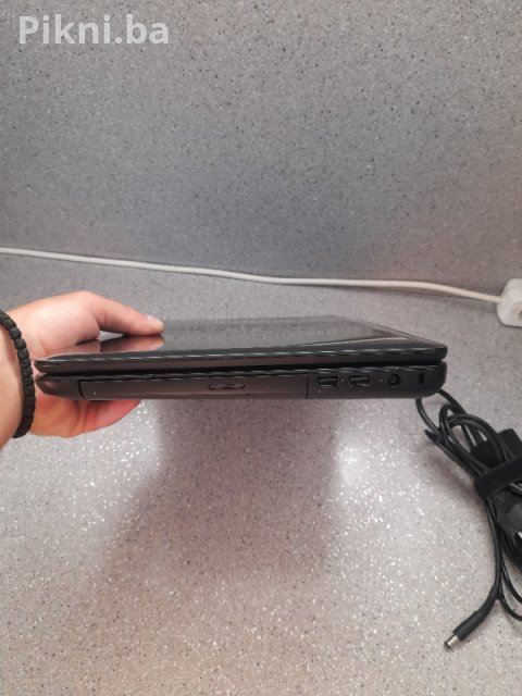 HIT PONUDA! Compaq CQ58 Laptop BATERIJA DRŽI PREKO 4H! 4GB RAM-a 3