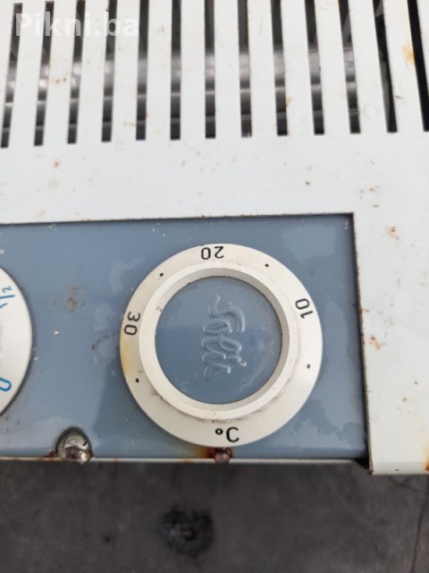 Grijalica 1200W - Jaka i robusna za radionice i garaže! 7