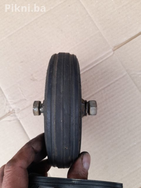 Profesionalni Gumeni Točak POSTOJINA (140mm) 80/90x40 Za Mašine 5