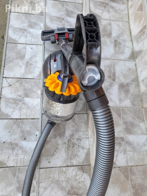 Snažan Usisivač DYSON DC33c ErP 750W 8