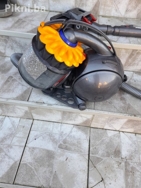 Snažan Usisivač DYSON DC33c ErP 750W 5