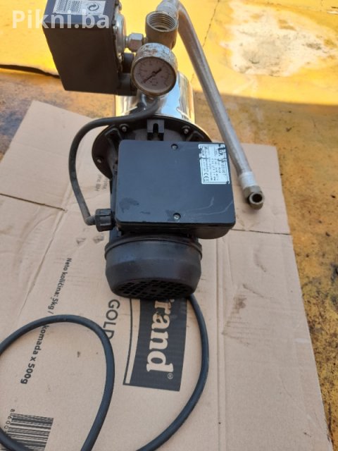 Pumpa za vodu sa sklopkom i manometrom pumpe elektromotor motor 4
