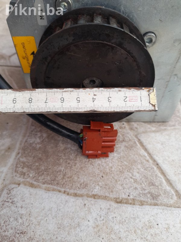 TROFAZNI ELEKTROMOTOR C. BRANDRECHT 0.37 kv / 1380 o/min - 90 KM!