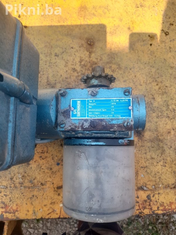 Elektro motor sa puz reduktorom 180w 24 obrtaja