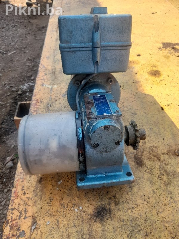 Elektro motor sa puz reduktorom 180w 24 obrtaja