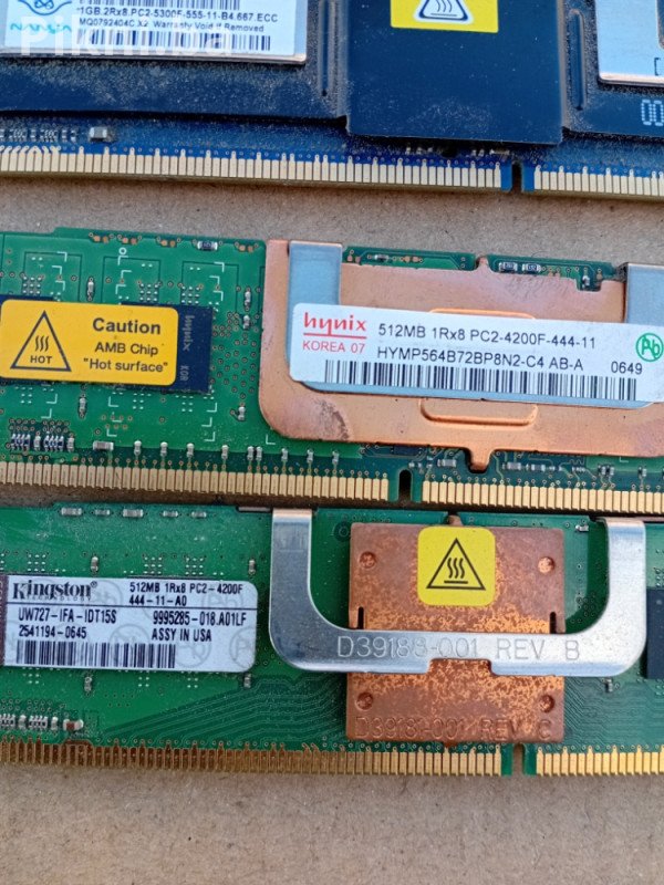 Mix RAM memorija DDR2 (Desktop + Server ECC) - POVOLJNO