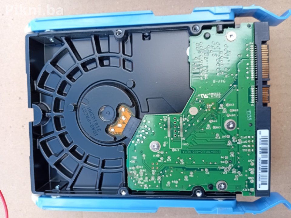 2x Hard Disk (HDD) SATA - WD 80GB + Seagate 120GB - Povoljno