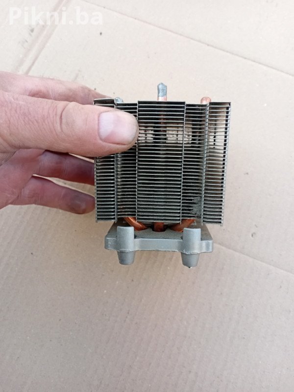 CPU Cooleri / Hladnjaci za procesor - 3 KOMADA (Intel Stock, Baka