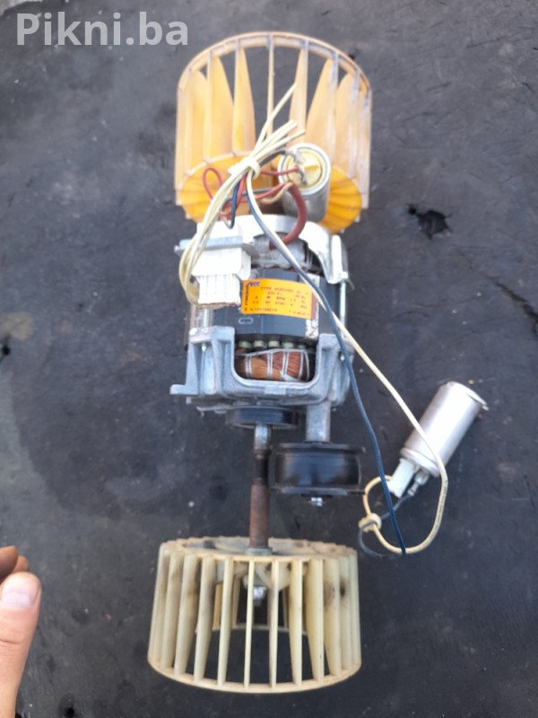 MOTOR SA VENTILATORIMA za Sušilicu Electrolux EDC77550W (ACC 2058
