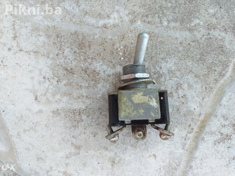 LOT 10x Industrijski Prekidači / Toggle Switches UKLJ-ISKLJ-UKLJ