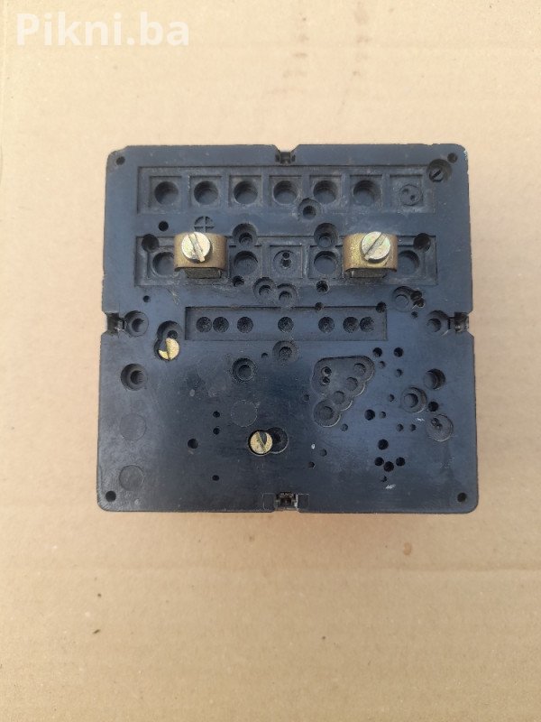Industrijski Panelni Ampermetar AC 150A / 5A (Za Strujni Transfor