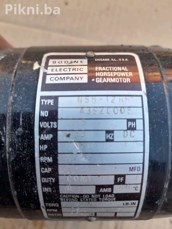 Elektro motor sa reduktorom 110v 1750/29 obrtaja elektromotori
