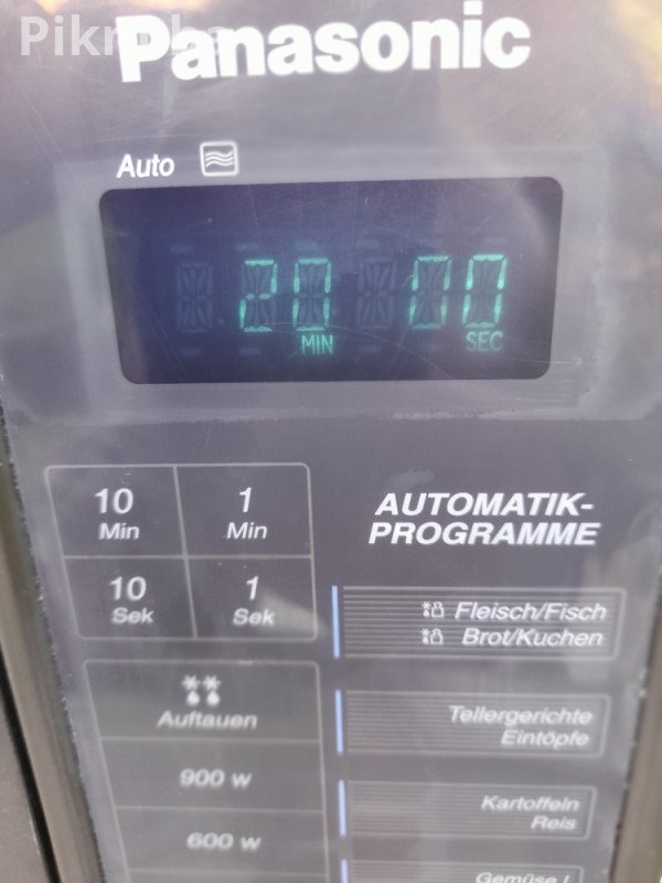Profesionalna mikrotalasna Panasonic mikrovalna pec pecica