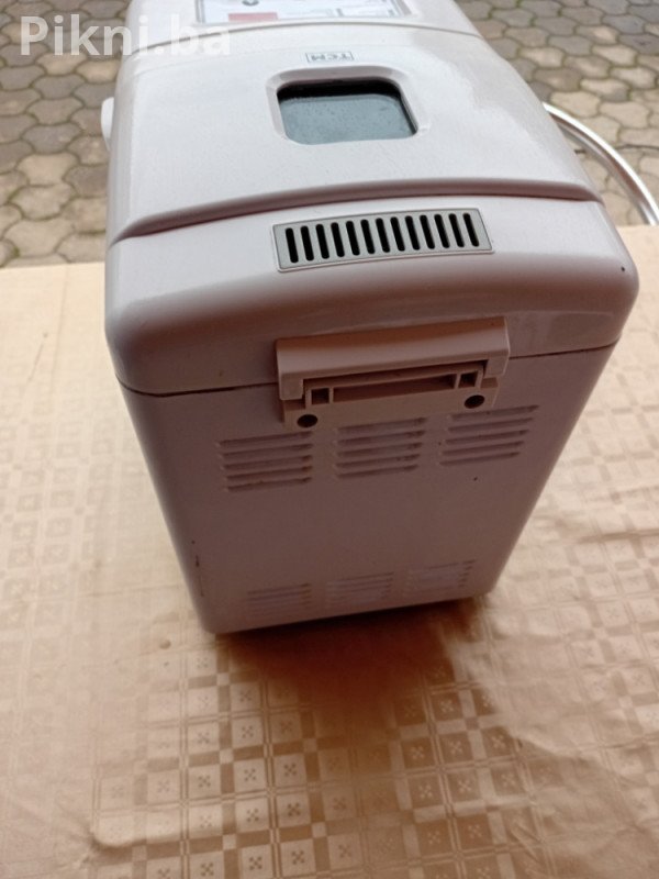 TCM Pekač Hljeba (Bread Maker) Potpuno Automatski