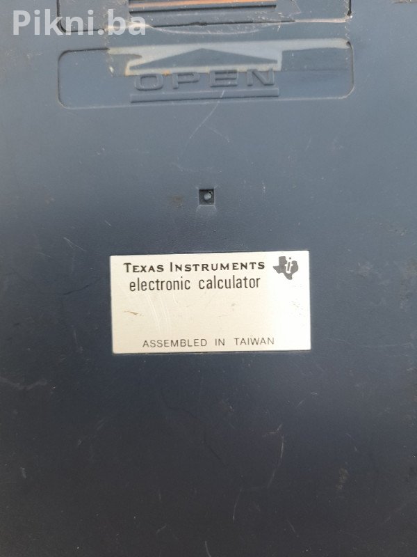 VINTAGE NAUČNI KALKULATOR TEXAS INSTRUMENTS TI-30 D