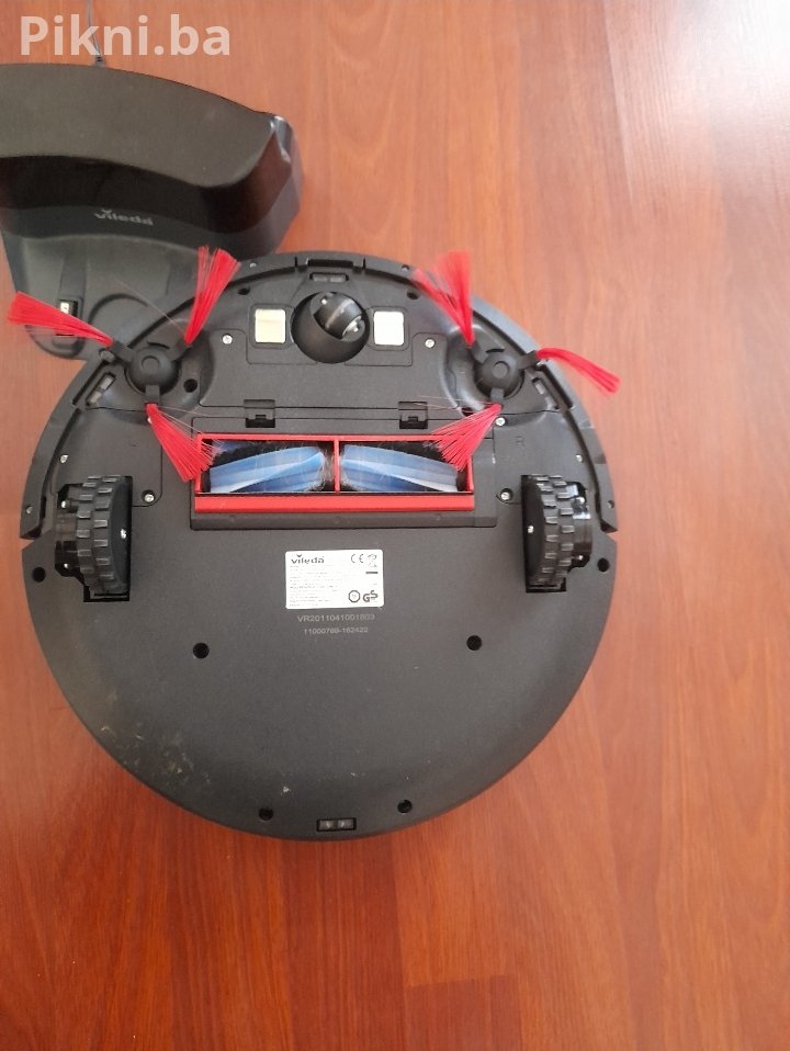 Robotski usisivač Vileda VR 201 PetPro sa bazom