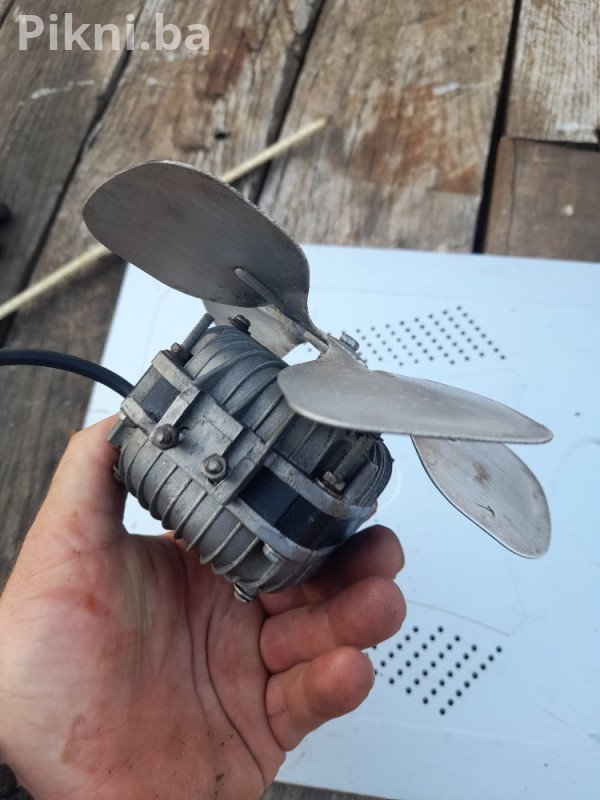Hitna prodaja elektromotora ventilatora turbine - 30 KM!