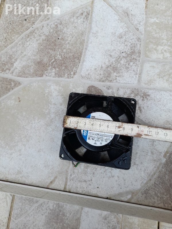 Povoljno! Ventilator turbina 220V, 9x9x3cm - Kao nov, samo 30 KM!