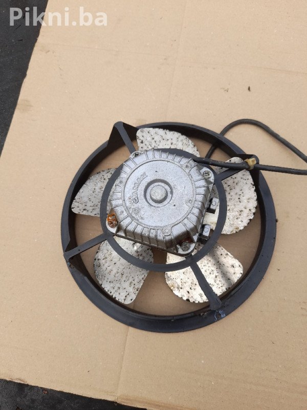 Hitna prodaja: Ventilator turbina 210mm - Samo 40 KM!