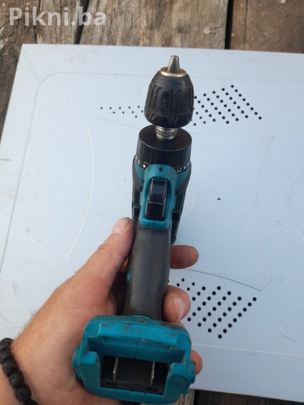 Hitna prodaja: Makita 24V aku bušilica - samo 30 KM!
