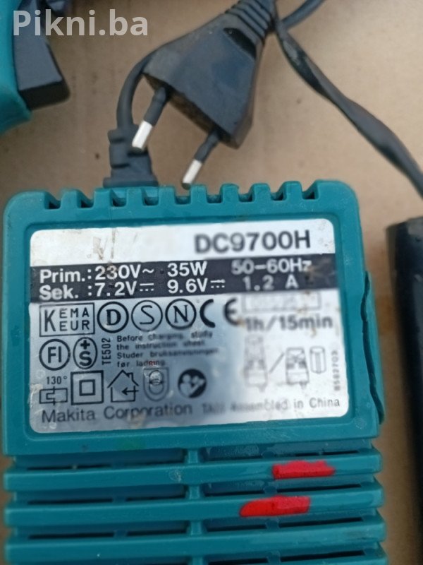 SNIŽENO! Makita 9.6V Aku Bušilica 6096D + Punjač DC9700H (Punjač
