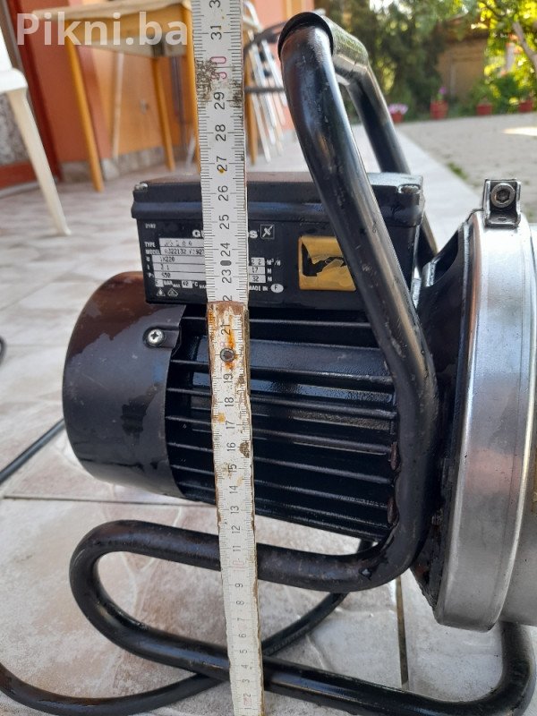 Prodajem Grundfos pumpu za vodu JP3, 650W, 220V Odlična prilika!