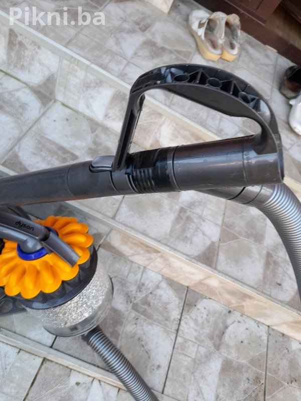 Snažan Usisivač DYSON DC33c ErP 750W