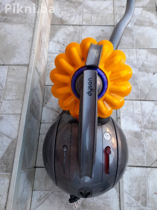 Snažan Usisivač DYSON DC33c ErP 750W