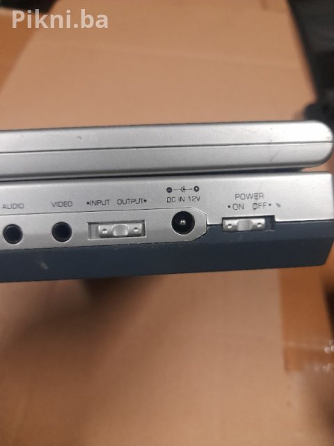 AIRIS LW256 Prijenosni DVD plejer (7 inčni) NEISPROBANO 7