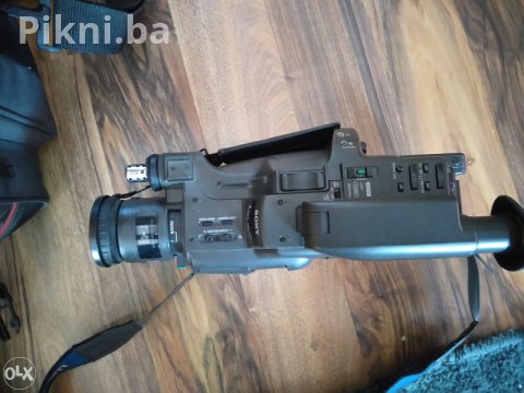 Profesionalna kamera Sony 4