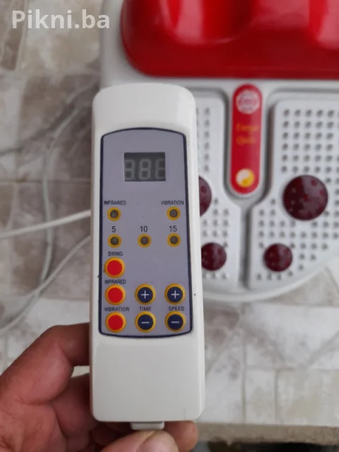 Masažer 3u1 s Infracrvenim Svjetlom - KAO NOV (Vibracija/Tapkanje 10