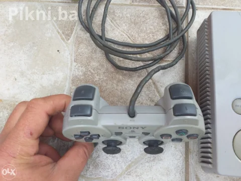 SONY PLAYSTATION djojstik citaj pod detaljno 6