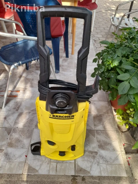 Kärcher visoko tlacni perač 8