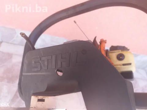 Profesionalni trimer STIHL HS80 za živu ogradu 4