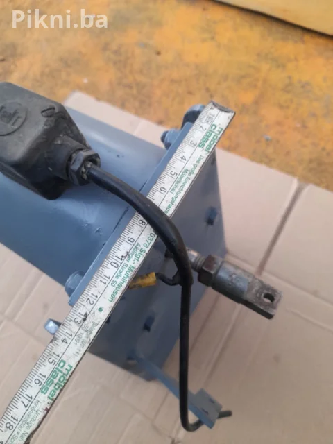 Automatsko dodavanje gasa ISLIKER MAGNETE UGZ 115 24volta 5