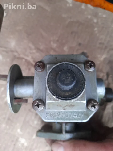 Pneumatski ventil prva petroletka traktor kamion prikolicu imt 3