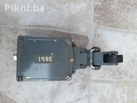 INDUSTRIJSKI KRAJNJI PREKIDAČI SIEMENS 3SE2 (Aluminijum) - 6 KOMA 9
