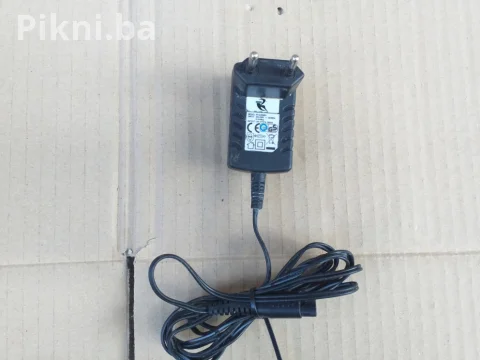 Adapter / Punjač 3.0V DC 900mA (RY-030900V) - Ispravan! 4