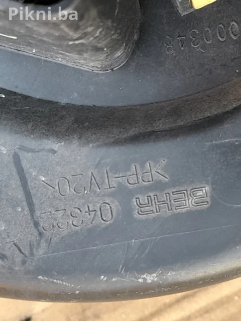 Prodajem ventilator kabine / puhalo za VW, Audi, Škodu (BOSCH 0 1 5