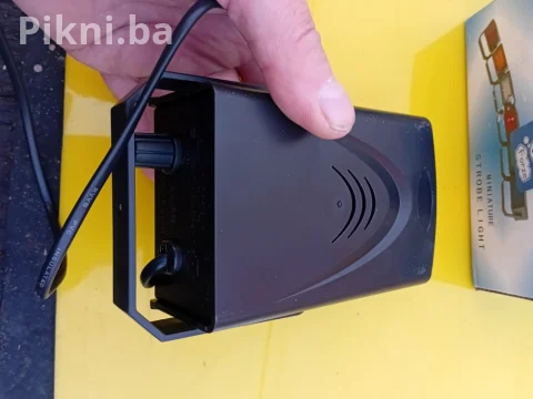 VIP Rasveta za Vaš Prostor: Mini Crveni Stroboskop (Strobe Light) 10